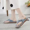 Neue Ankunft Sommer Schuhe Frauen Sandalen Flache Urlaub Marke Damen Sandalen Böhmen Stil Schwarz Blau Plus Größe 42 DX382
