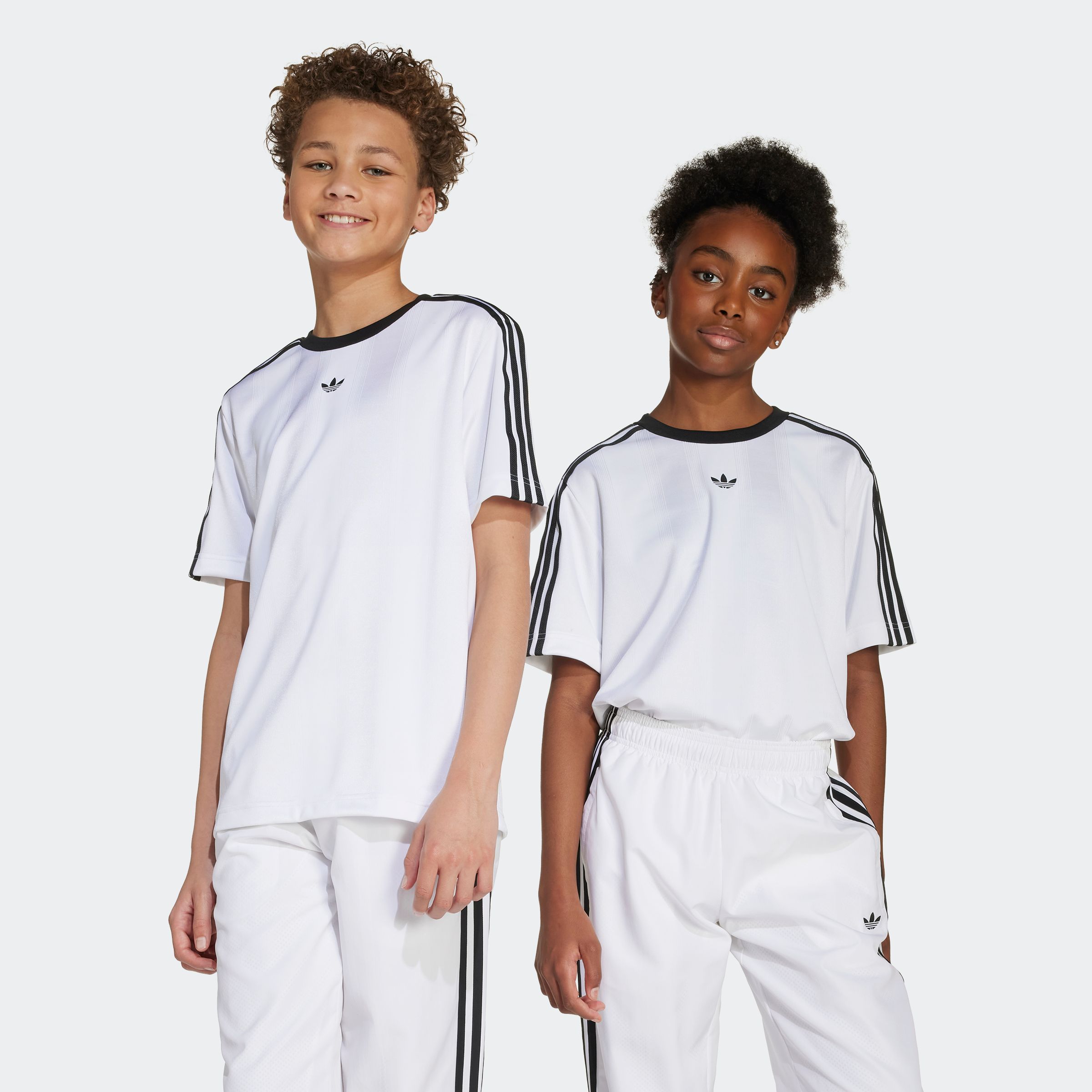 T-Shirt ADIDAS ORIGINALS "TEE", Kinder, Gr. 152, schwarz-weiß (weiß, schwarz), Obermaterial: 100% Polyester, Sportlich, Shirts Image