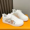 Original Panda Bubu und Dudu süße weiße Schuhe Board Bubu und Dudu Cartoon Panda Bär Puppe Muster Mädchen Junge Paar Schuhe Geschenk