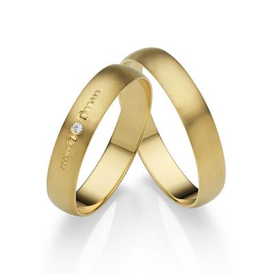Trauring FIRETTI "Schmuck Geschenk Gold 375 Hochzeit Ehering "LIEBE" Gr. 50, gold (gelbgoldfarben), Fingerringe, 50, 0,01 ct SI = kleine Einschlüsse mit Brillant, Gelbgold 585, 4mm, Made in Germany, wahlweise mit oder ohne Brillant Image