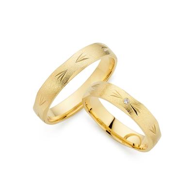 Trauring PHÖNIX "Schmuck Geschenk Gold 333 Ehering LIEBE, 930788, 930789" Gr. 69, gold (gelbgoldfarben), Fingerringe, 69, ohne Brillant, Gelbgold 333, 4mm, Made in Germany - wahlweise mit oder ohne Brillant Image