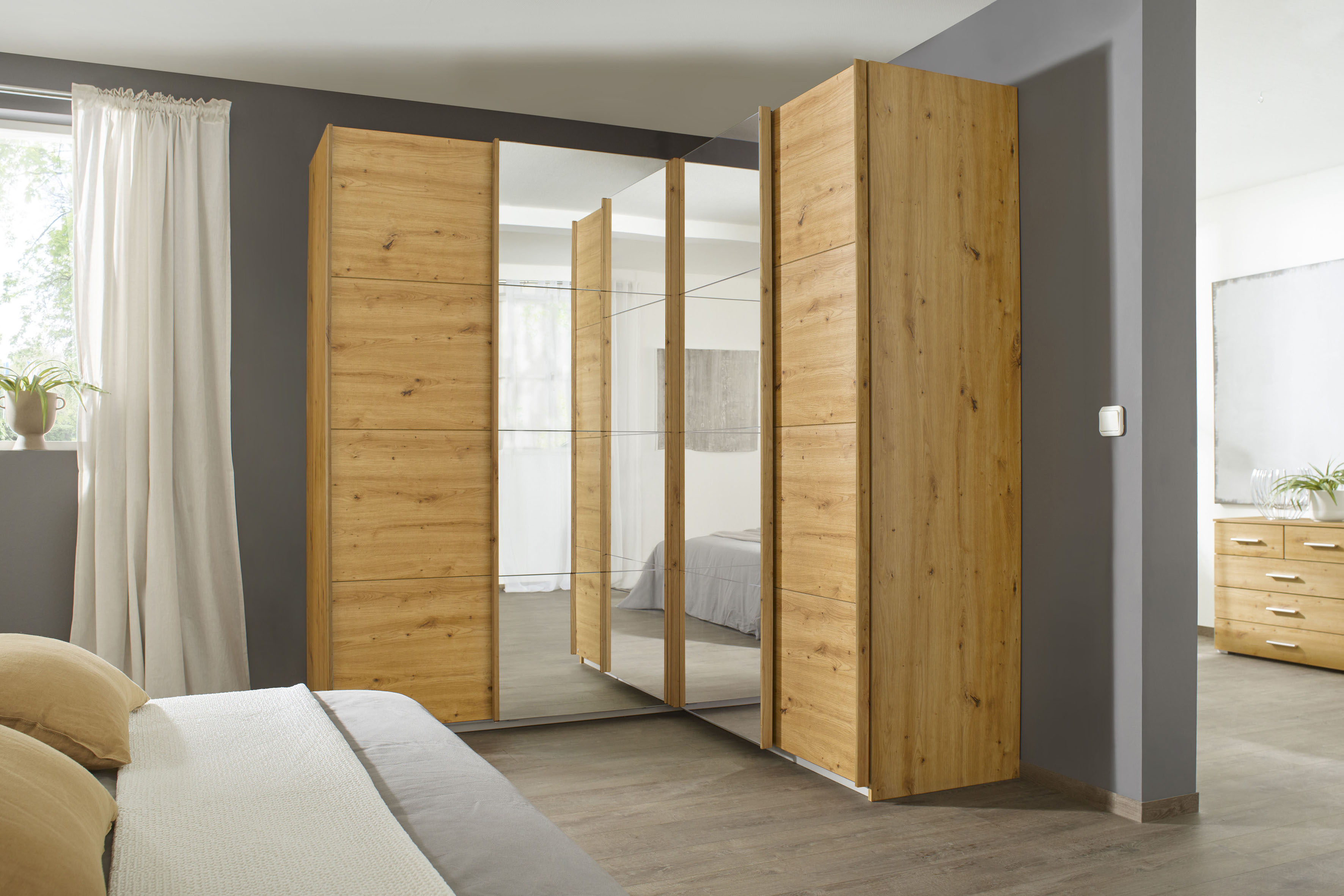 Schwebetürenschrank RAUCH "Quadra", braun (eiche artisan), B:181cm H:210cm T:187cm, Holzwerkstoff, Schränke, Schwebetürenschrank, Eckschrank inkl. Türendämpfer und Schubladeneinsatz, mit Spiegeltüren