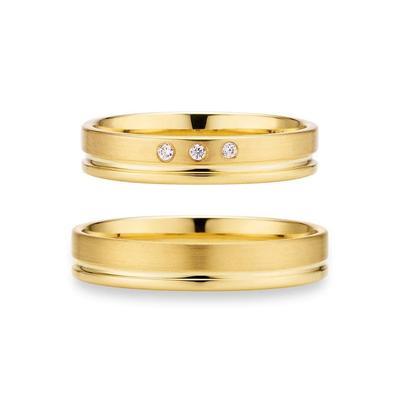 Trauring PHÖNIX "Schmuck Geschenk Gold 333 Trauring Ehering LIEBE versch. Varianten" Gr. 61, gold (gelbgoldfarben), Fingerringe, 61, ohne Brillanten, Gelbgold 333, 4,0mm, Made in Germany, wahlweise mit oder ohne Brillanten Image