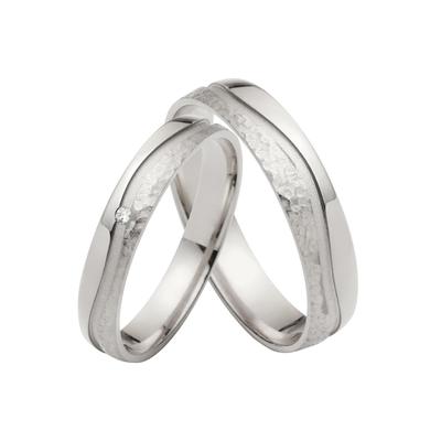 Trauring FIRETTI "Schmuck Geschenk Gold 750 Hochzeit Ehering "LIEBE" Gr. 58, weiß (weißgoldfarben), Fingerringe, 58, 0,01 ct SI = kleine Einschlüsse mit Brillant, Weißgold 375, 3,5mm, Made in Germany, wahlweise mit oder ohne Brillant Image