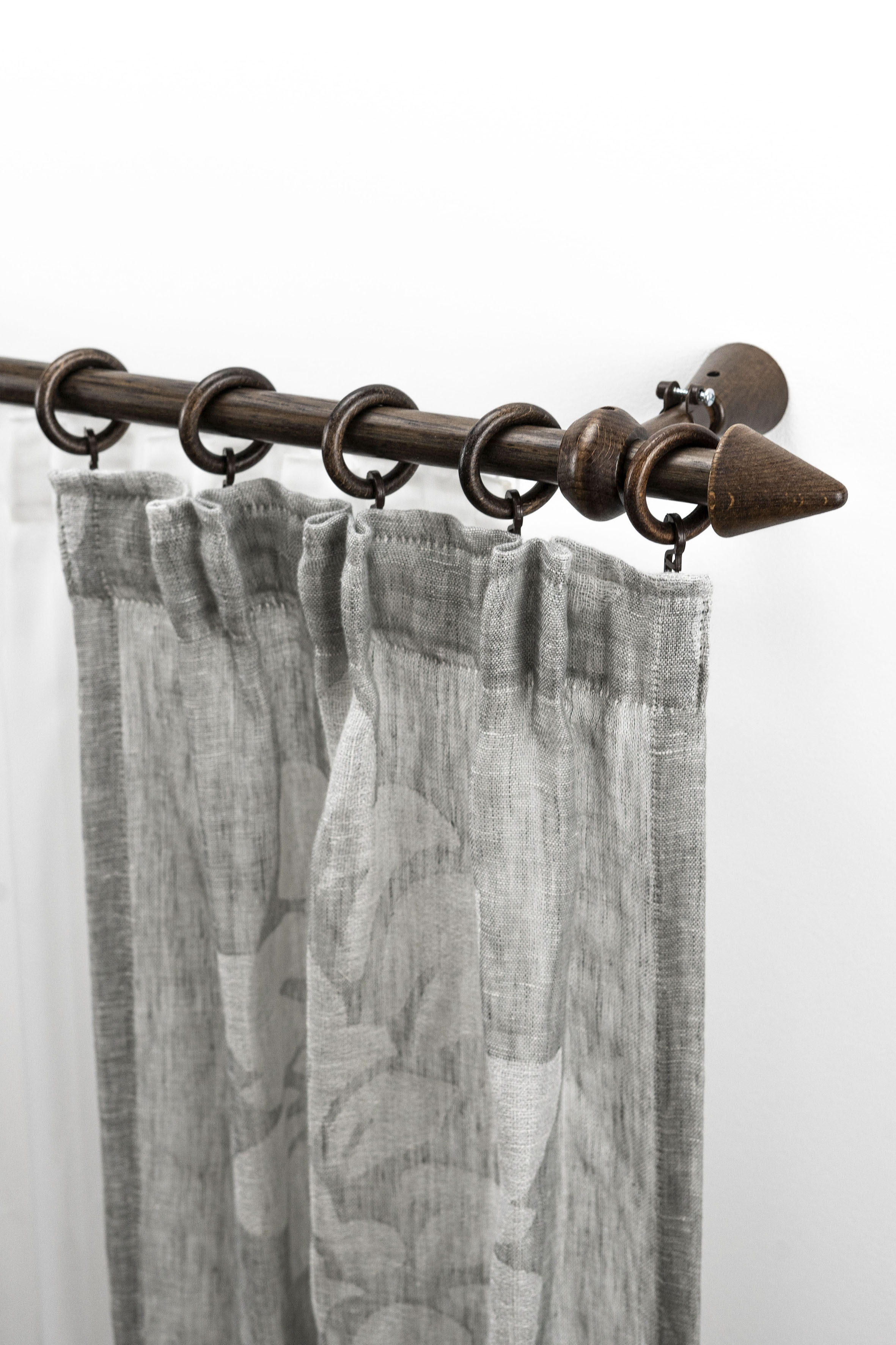 Gardinenstange GARESA "Evi", braun (nussbaum), L:320cm, Holzwerkstoff, Gardinenstangen, Vorhanggarnitur Holz, verlängerbar, Wandmont.,mit Ringe/2 Lauf Gleiter Image