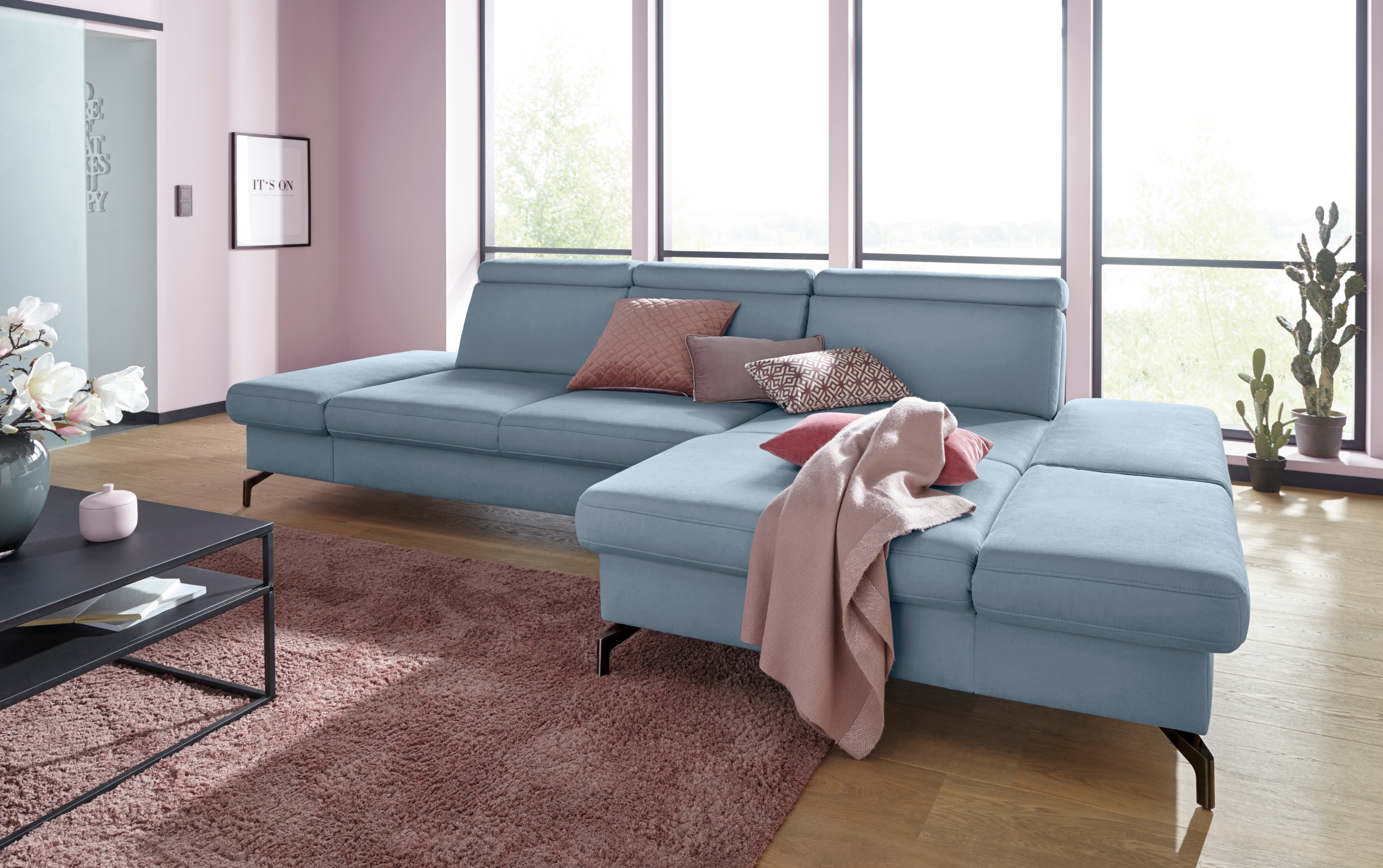 Ecksofa SIT & MORE "Brisbane L-Form", blau (hellblau), B:319cm T:181cm, Soft clean (98% Polyester, 2% Polyamid), Sofas, Fußhöhe 12 cm, inklusive Sitztiefen-, Armteil- und Kopfteilverstellung Image