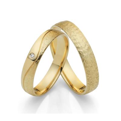 Trauring FIRETTI "Schmuck Geschenk Gold 750 Hochzeit Ehering "LIEBE" Gr. 58, gold (gelbgoldfarben), Fingerringe, 58, 0,01 ct SI = kleine Einschlüsse mit Brillant, Gelbgold 375, 4mm, Made in Germany, wahlweise mit oder ohne Brillant Image