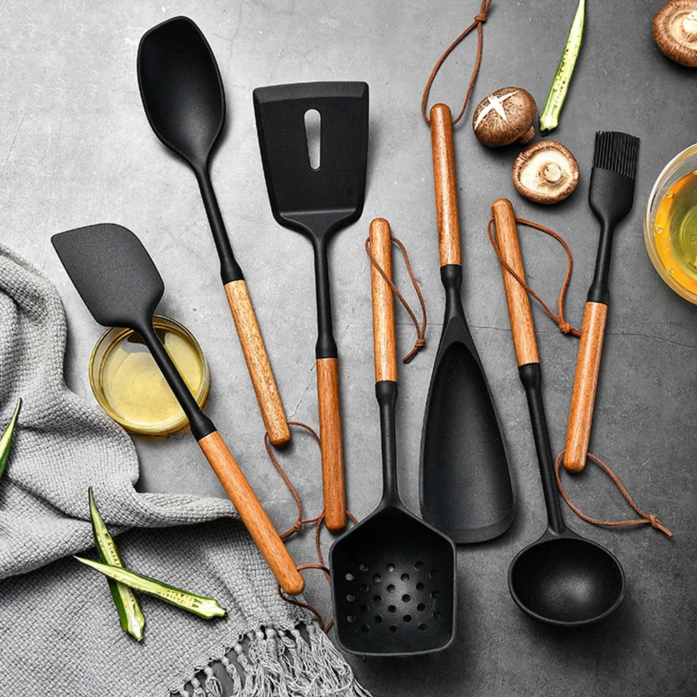 Ustensiles de cuisine antiadhésifs en Silicone, ensemble d'ustensiles de cuisine, spatule, pelle, batteurs d'œufs, manche en bois, ensemble d'outils de cuisine, nouvelle collection 2025