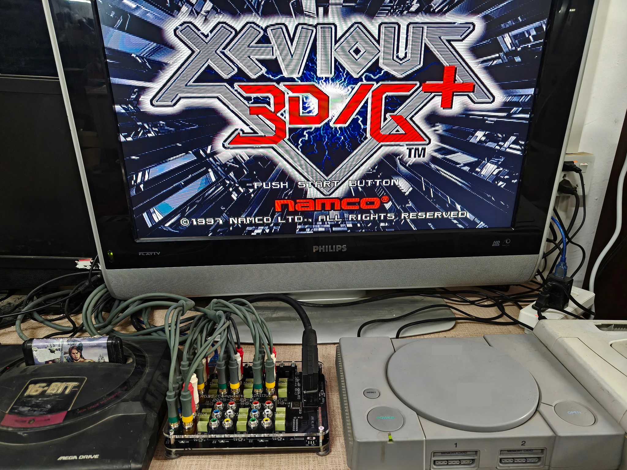 RGBS 6 In 1 Out Mini Video Retro Spiel Distributor Konverter Für MD/SS/PS1 2/DC/NEUE FC/SFC/N64/NGC Etc Automatische Switcher Adapter Image