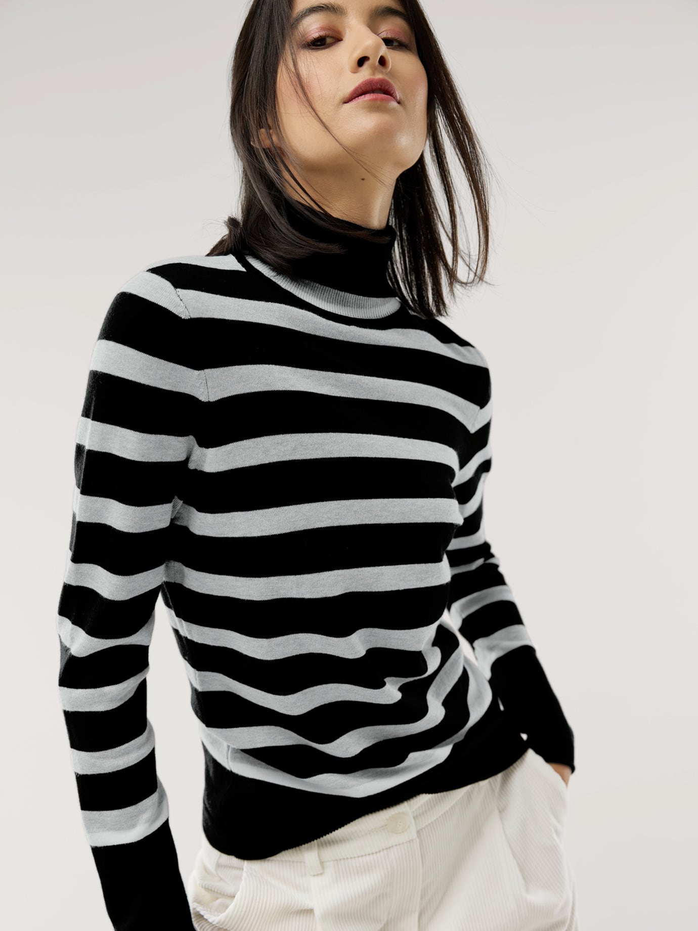 Walbusch Damen Viskose Rollkragen Pullover Hautschmeichler Schwarz gestreift