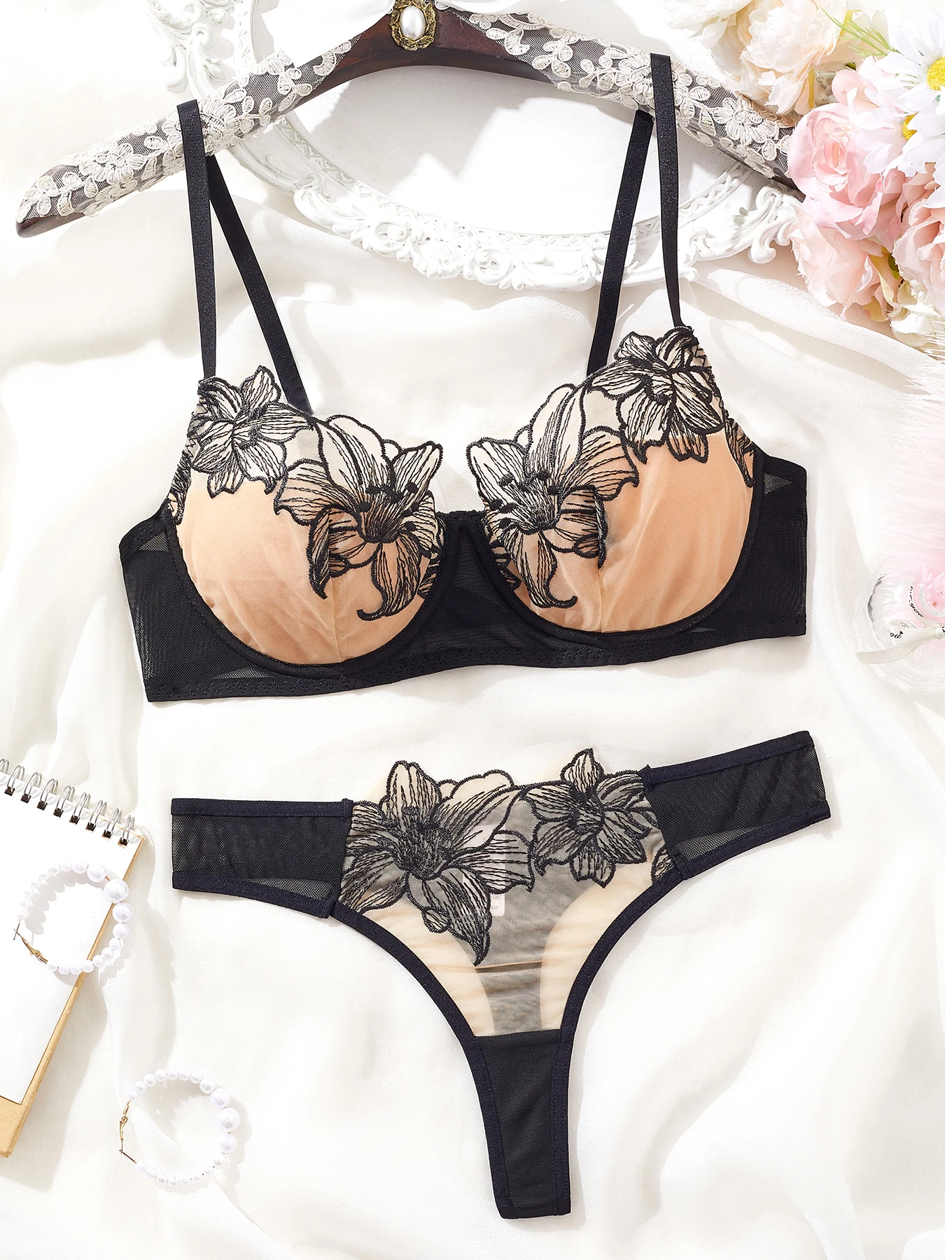 Sexy Bügel-Set, süßes Push-Up-Dessous-Set mit Riemchen, besticktem Netzstoff, durchsichtiger Höschen-BH mit Kükenpolsterung