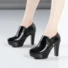 10 cm kleine große Größe 32–43 tiefe Mund weiche Lederschuhe Plateaupumps 2025 Herbstblock High Heels Schuhe mit Fell Modell Büro