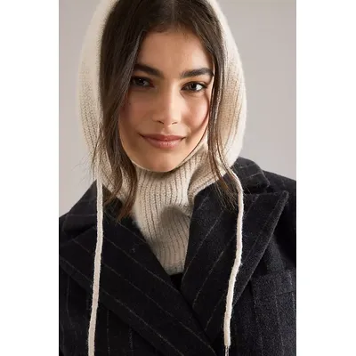 Knitted Hood