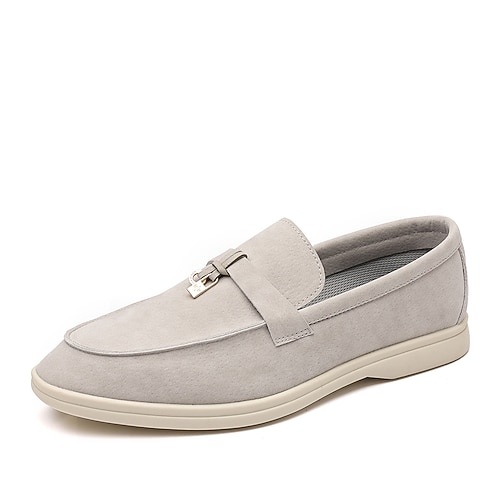 Herren-Loafer aus braunem Wildleder mit Metallbit-Detail – bequeme Business-Casual-Schuhe für die Arbeit, Abendessen und Herbstgarderobe Image