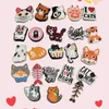 23 teile/satz Tiere Hund Katze Sandale Schuh Schnalle PVC Cartoon Fit Armbänder DIY Charms Dekorationen Kinder Schuhe Ornamente