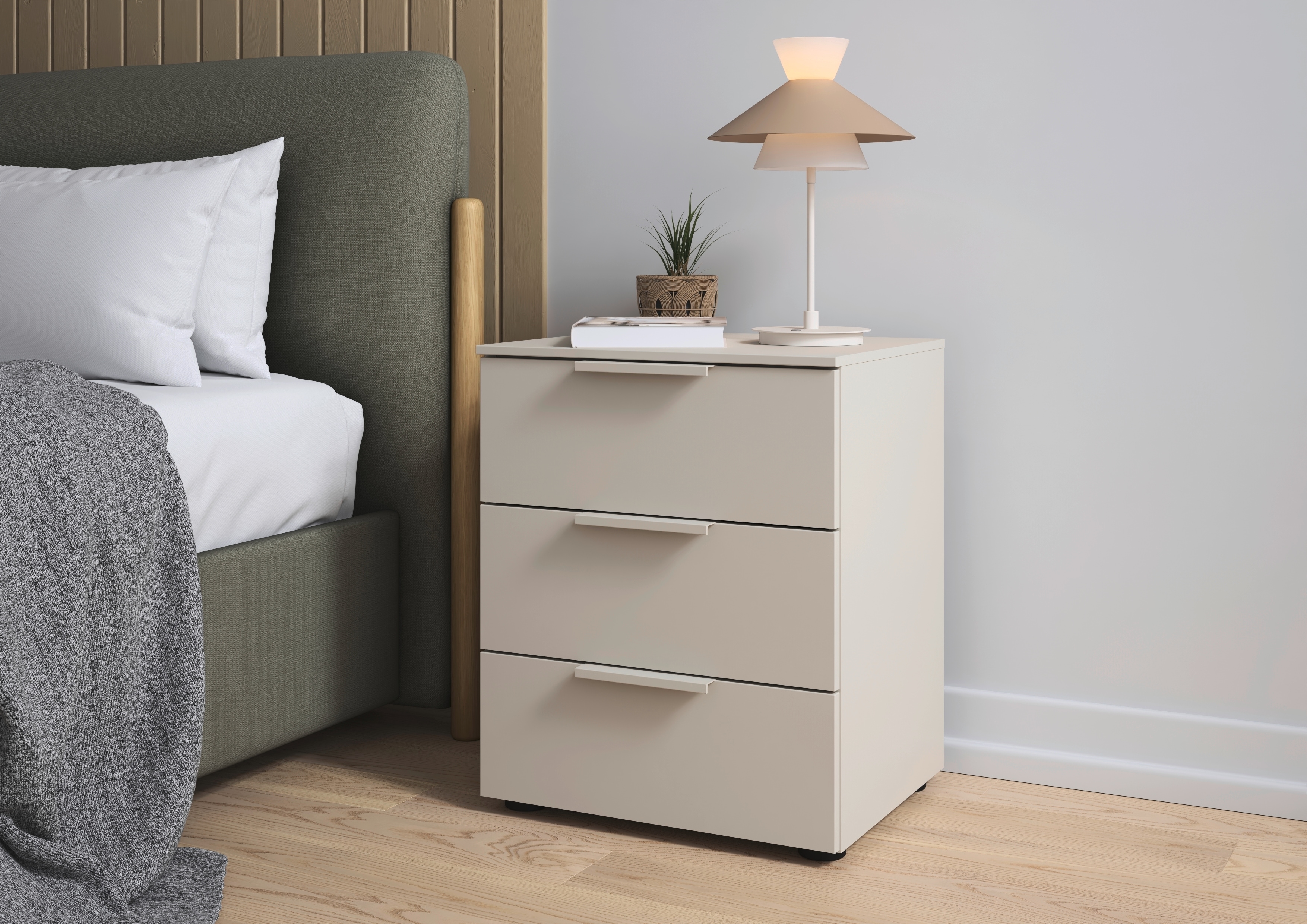 Nachtkommode "Nachttisch Nachtschrank Nachtkonsole SERINA eleganter Eyecatcher", beige (beige (champagner)), B:50cm H:61cm T:42cm, Holzwerkstoff, LEGER HOME BY LENA GERCKE, Sideboards, mit 3 Schubkästen sowie hochwertigen Metallgriffen MADE IN GERMANY