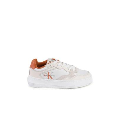 LowTop Casual Sneakers Image