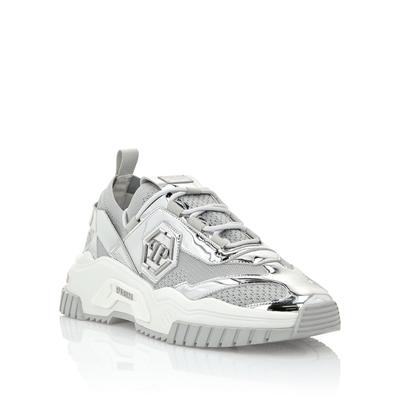 Runner Sneaker Predator Image