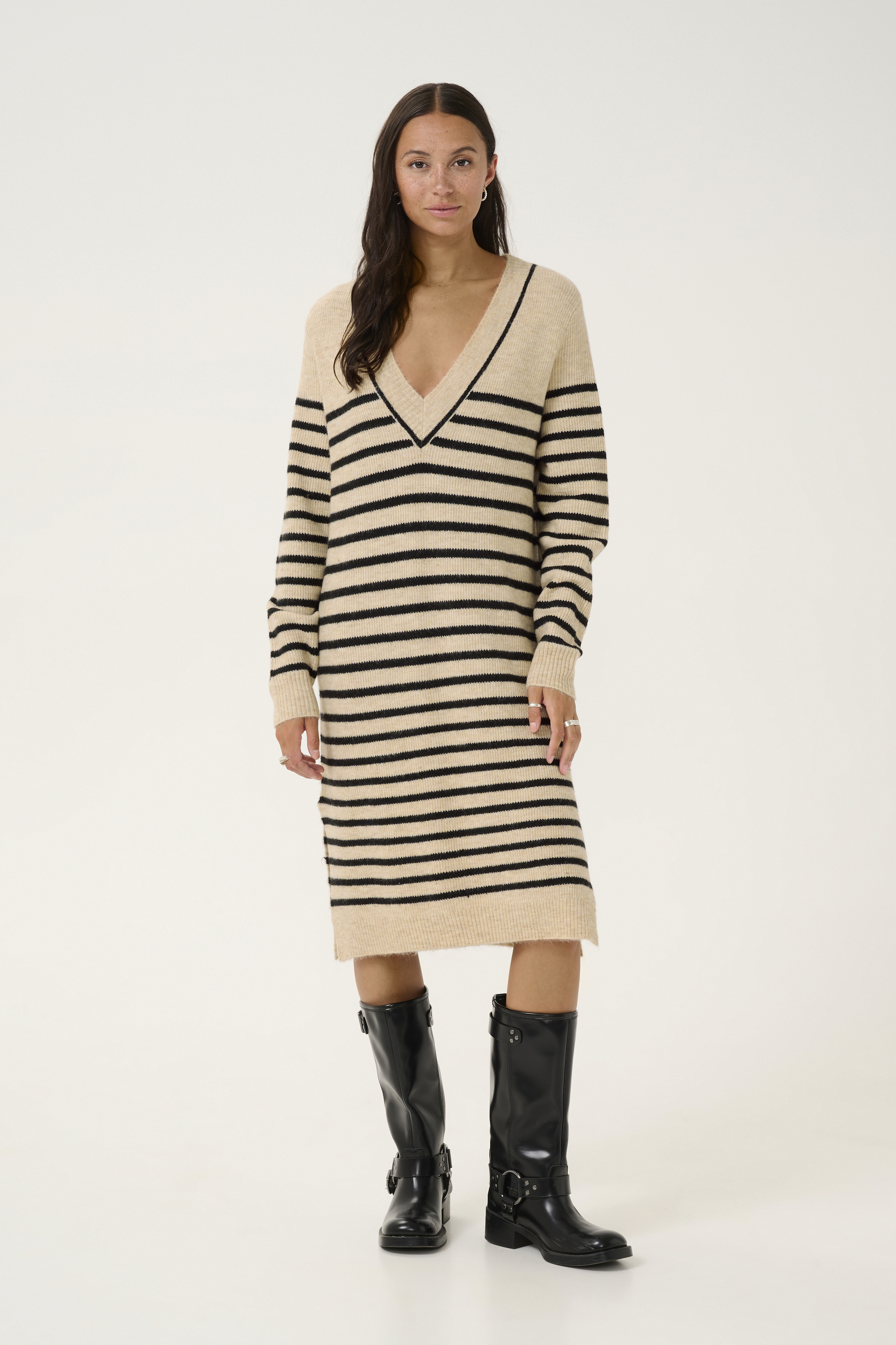 Kleid Regular fit beige M