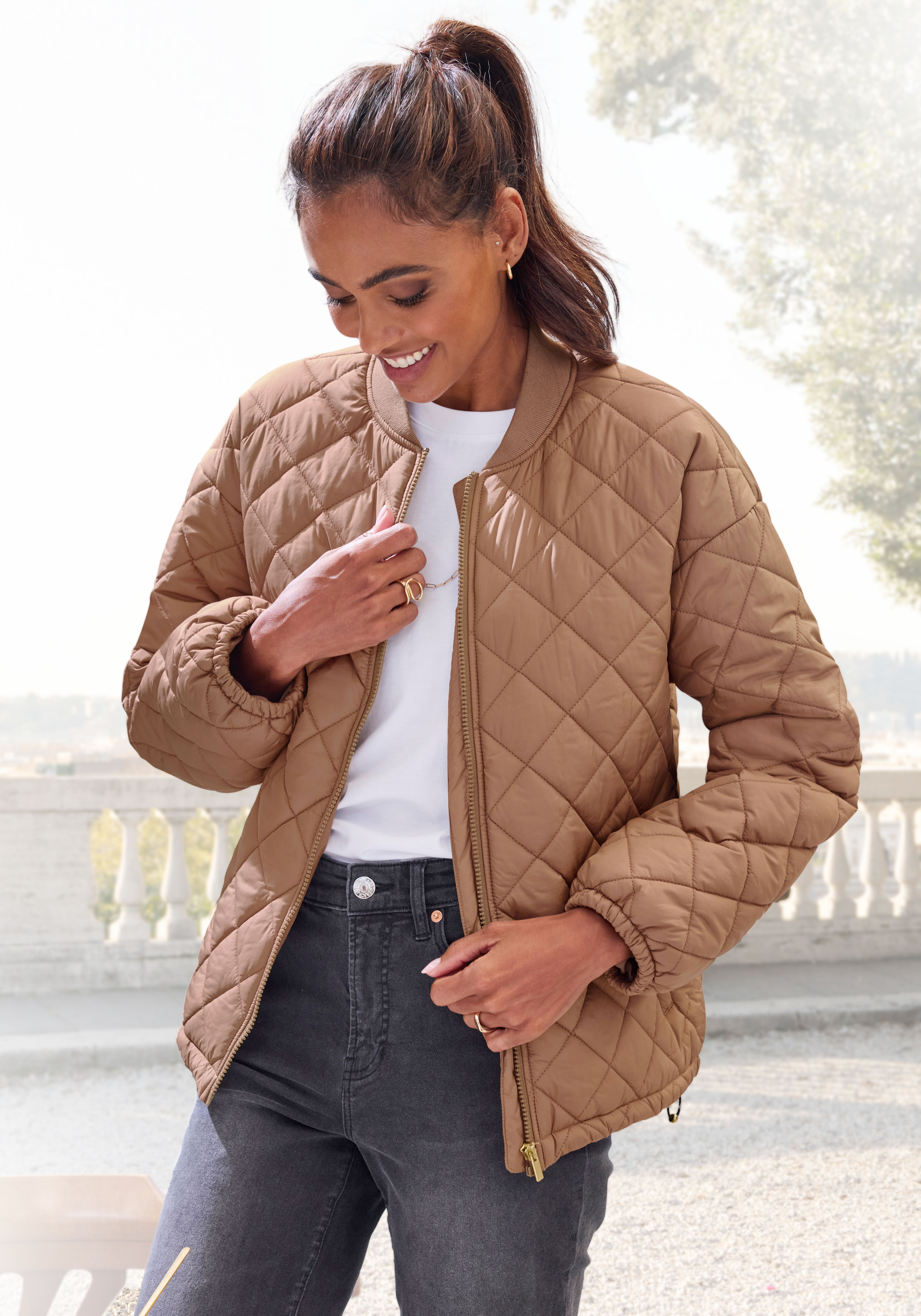 Steppjacke FRENCH CONNECTION, Damen, Gr. XS (32/34), braun, Obermaterial: 100% Polyester. Futter: 85% Polyester, 15% Baumwolle. Ärmelfutter: 100% Polyester, unifarben, comfort fit hüftlang, gerader Abschluss, Jacken Steppjacke, mit geripptem Stehkragen