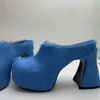 Brandneue Pferdehaar dicke Ferse Hausschuhe Damen wasserdichte Plattform runden Kopf dicke Sohle Muller Schuhe große Größe 34-44 Sandalen