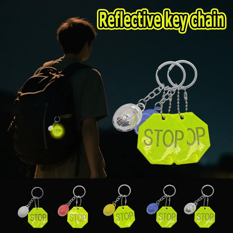 1 x personalisierter Stop-Logo + Helm-Schlüsselanhänger, hochhelligkeitsreflektierend bei Nacht, geeignet für Nachtarbeiter und Übungsgeräte Image
