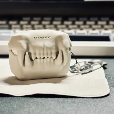 ECHOME Tiger Teeth Airpods Pro 2 Kopfhörerhülle Original Airpods 3 Schutzhülle Kopfhörerzubehör Airpods Pro Y2k Cover Image