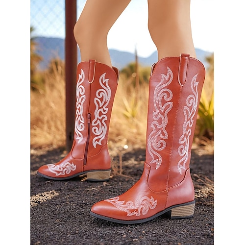 Damen-Western-Cowboystiefel mit halbhoher Wade – rotes Kunstleder mit weißer Stickerei, seitlichem Reißverschluss und niedrigem Blockabsatz, ideal für Country-Musikfestivals, Rodeo-Outfits und lässige Herbst-Streetwear Image