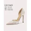 Frühling und Sommer spitze Zehen hohle Seide Spitze Perle verbreiterte Sandalen dünne High Heel Bankett große Größe kleine Damenschuhe