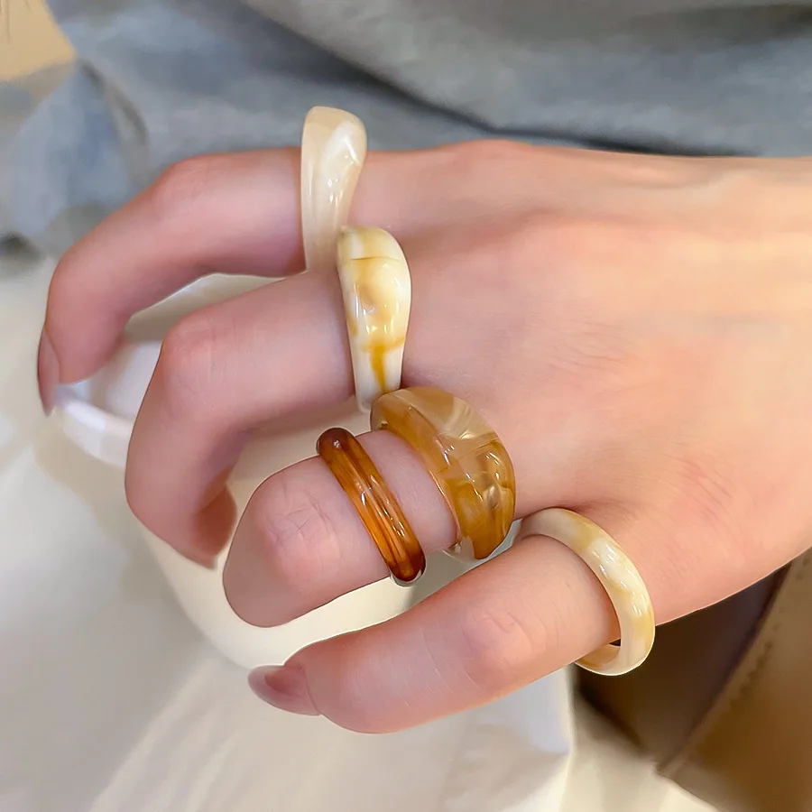 5 stücke Bunte Harz Acryl unregelmäßige Ringe für Frauen Mädchen Reise Ästhetischen Schmuck Set Ringe Knuckle Finger Ringe Zubehör