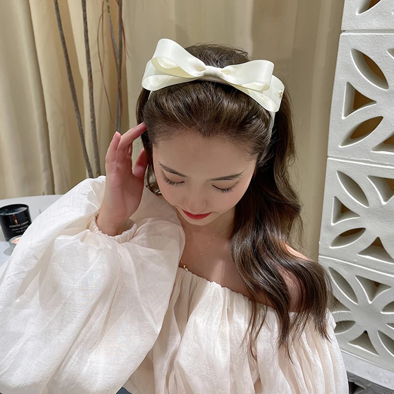 1/2 Pcs Damen Haar Hoops Koreanische Einfarbig Bogen Einfache Vielseitige Haar Band Hochwertige Luxus Marke Haar Zubehör für Mädchen Image