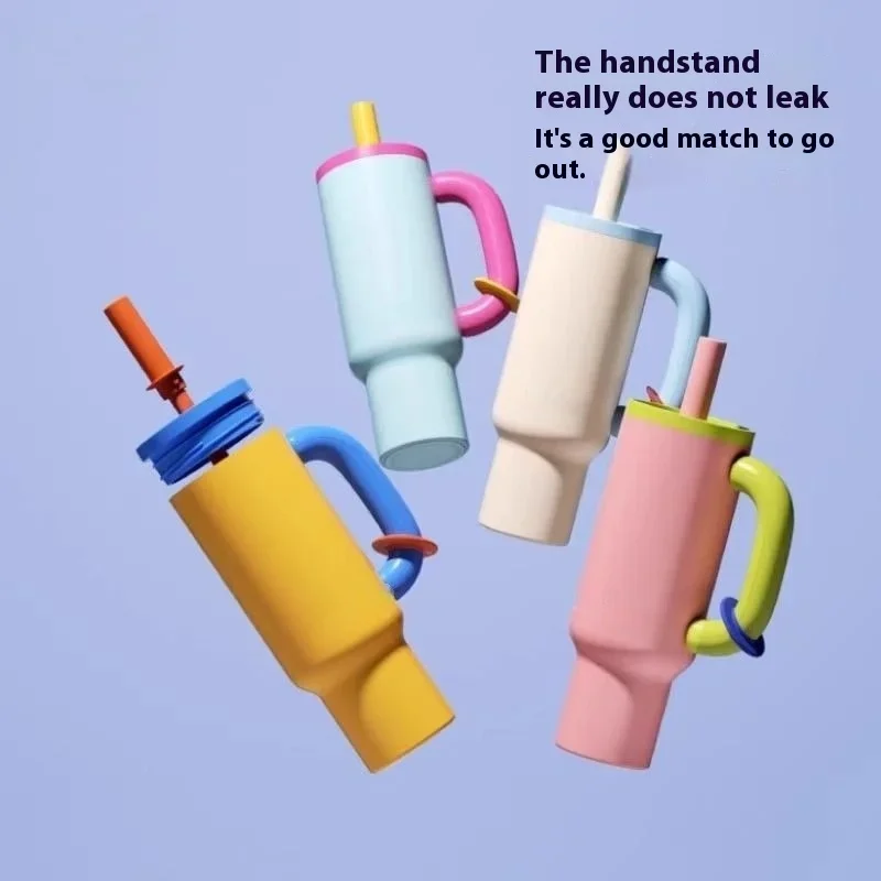 2025 Neuer weiblicher King Cup, isolierter Eisbecher aus Edelstahl 304, dick, tragbares Griffdesign für trendige Trinkkraft Image