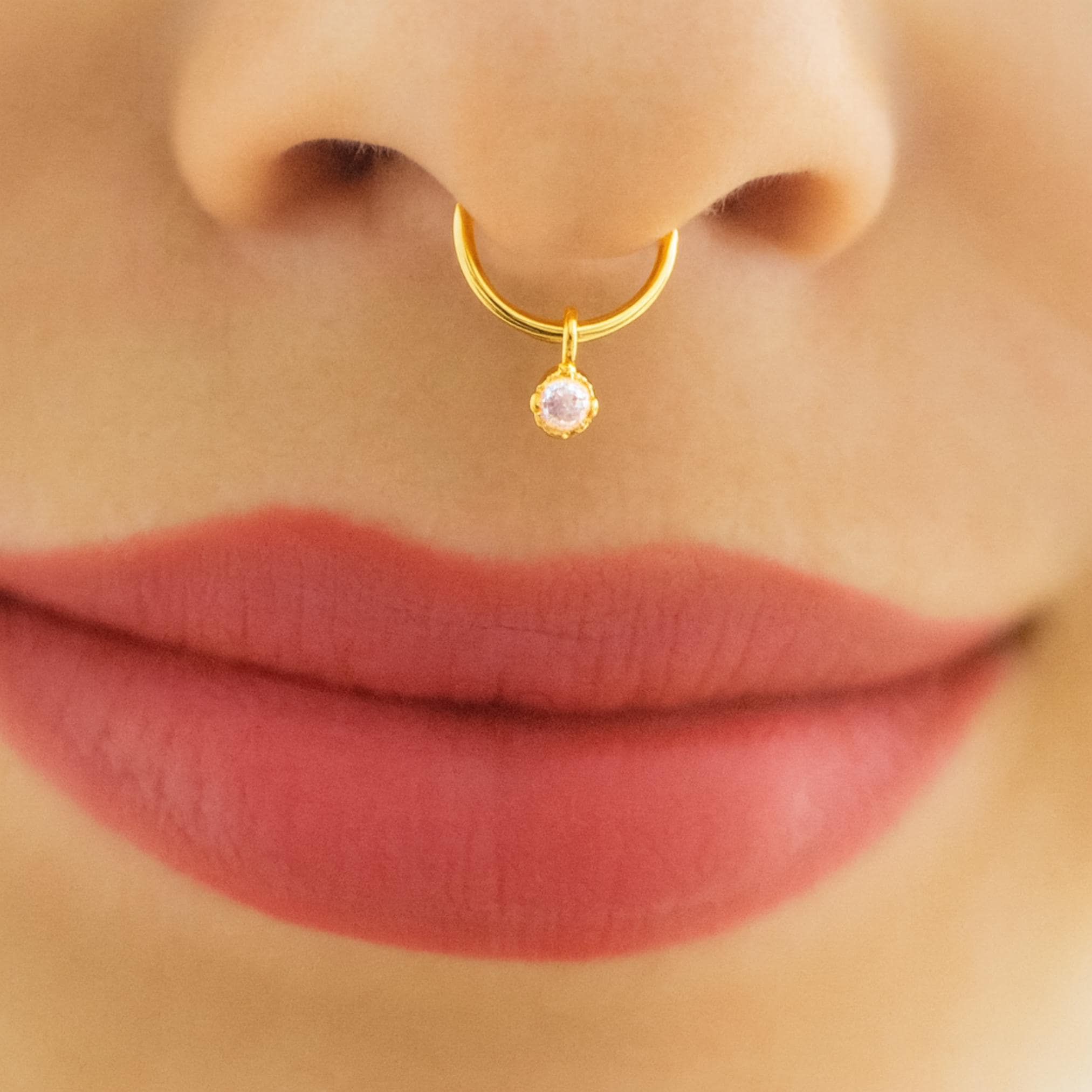 Anello finto per setto nasale - Finto pendente per setto nasale con diamante - Finto cerchio per setto nasale - Setto nasale senza piercing - Piercing