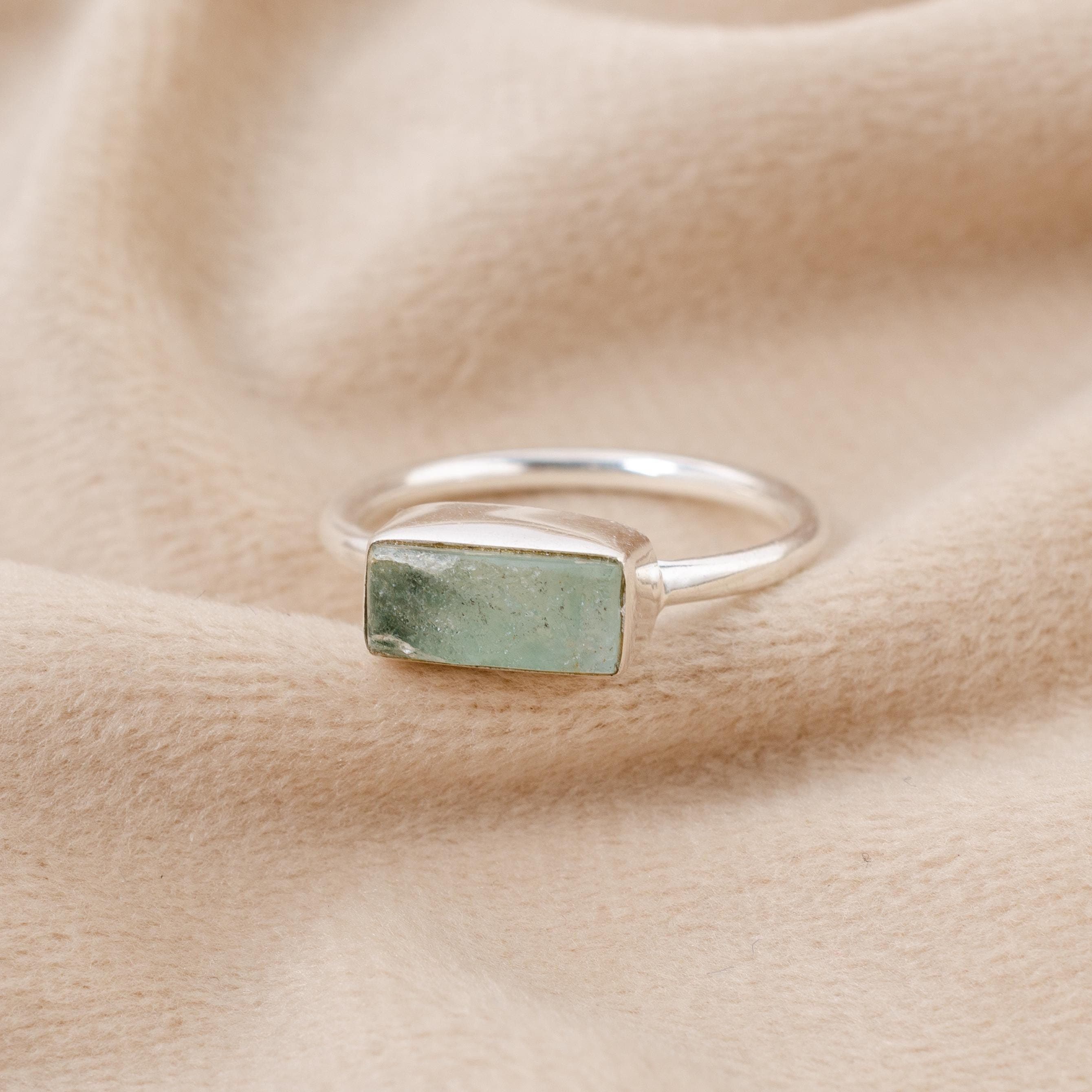 Anello in acquamarina grezza - Anello in argento sterling 925 - Anello in cristallo blu acqua - Anello in argento fatto a mano - Anello con pietra por