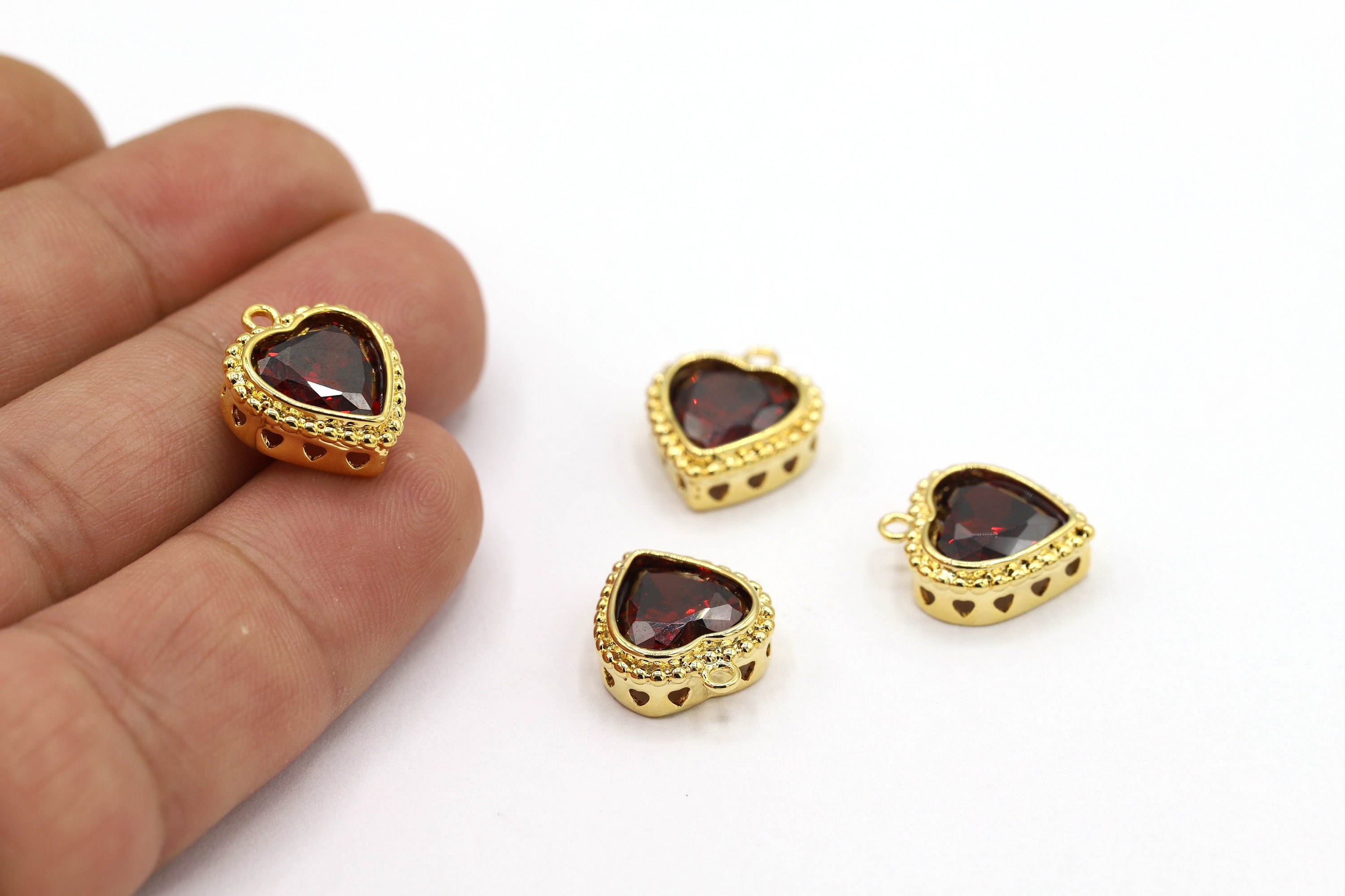 Ciondolo a forma di cuore in zirconia cubica placcato oro lucido 24 K da 14 x 16 mm, ciondolo in zirconia cubica, zirconia cubica, ciondolo a forma di
