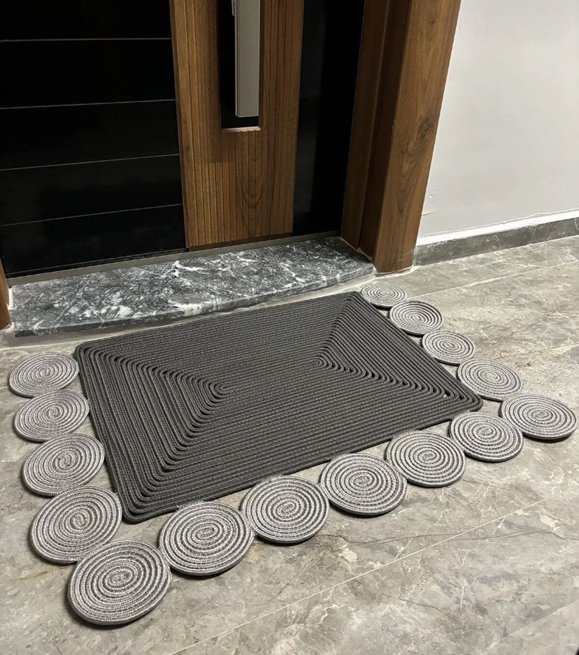 Zerbino in juta, colore grigio, zerbino fantasia, zerbino bifacciale, zerbino colorato in vimini, zerbino per esterni, tappeto decorativo per ingresso
