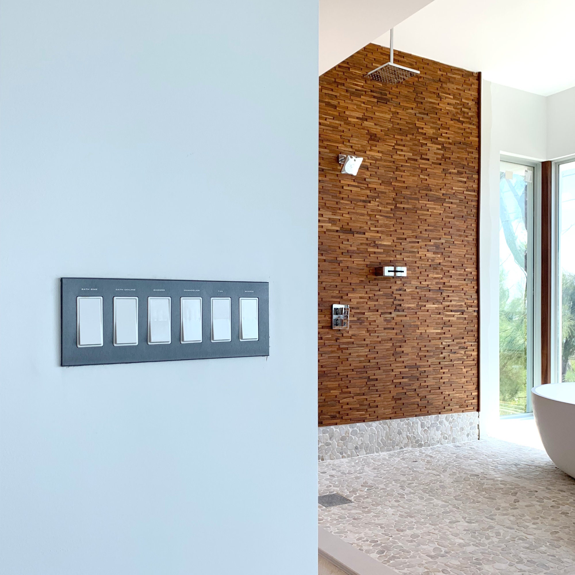 Piastra di copertura per interruttore a bilanciere in metallo a 6 bande con etichetta personalizzata