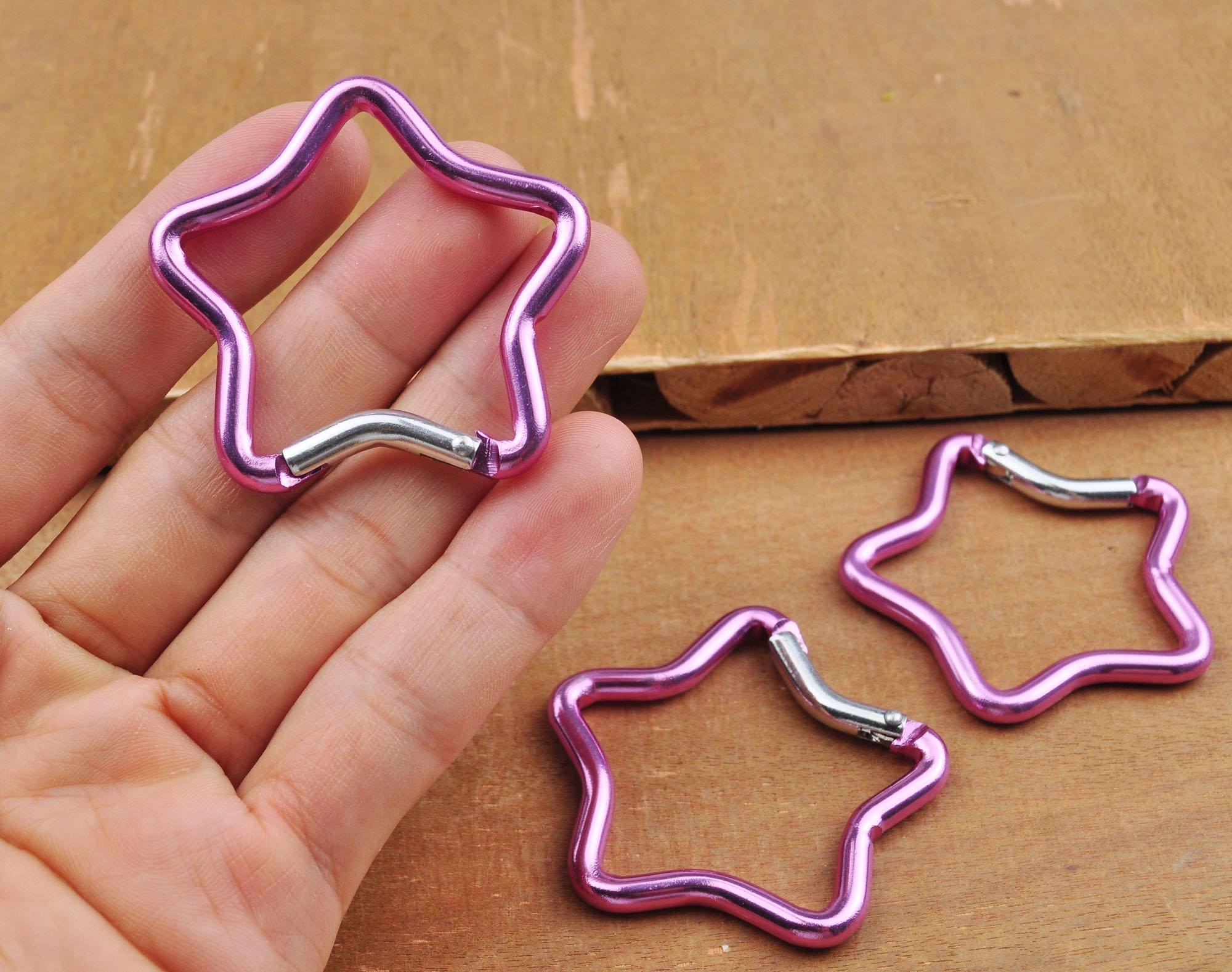 "1 pz-50 pz moschettone a forma di stella rosa con clip a molla per cintura portachiavi, moschettone in alluminio nero da 1,9\" con gancio a stella port"