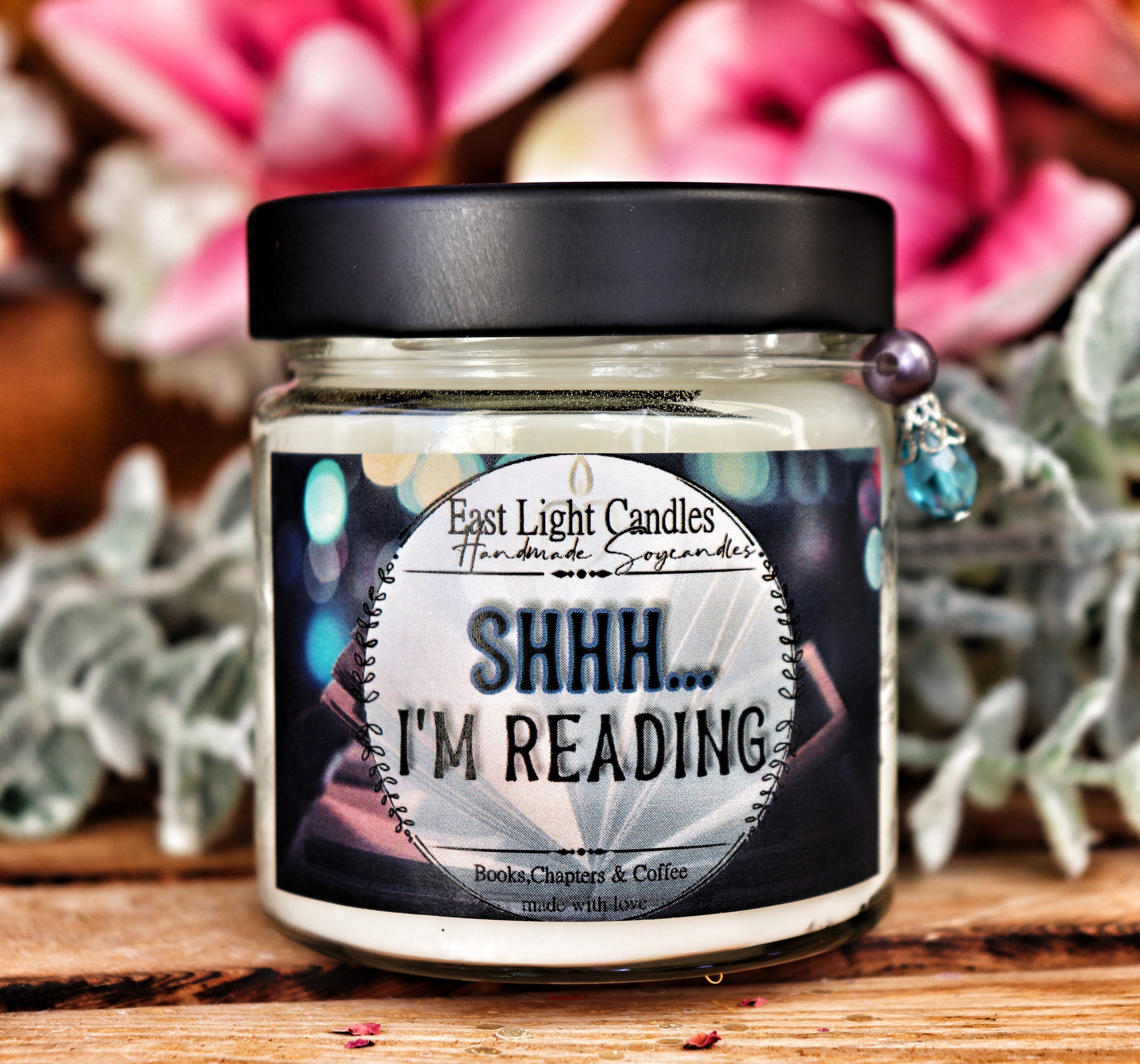 "Candela \"Shhh, sto leggendo\" | Candela a forma di libro fatta a mano | Candela profumata in cera di soia | Candela vegana personalizzata | Idea regalo"