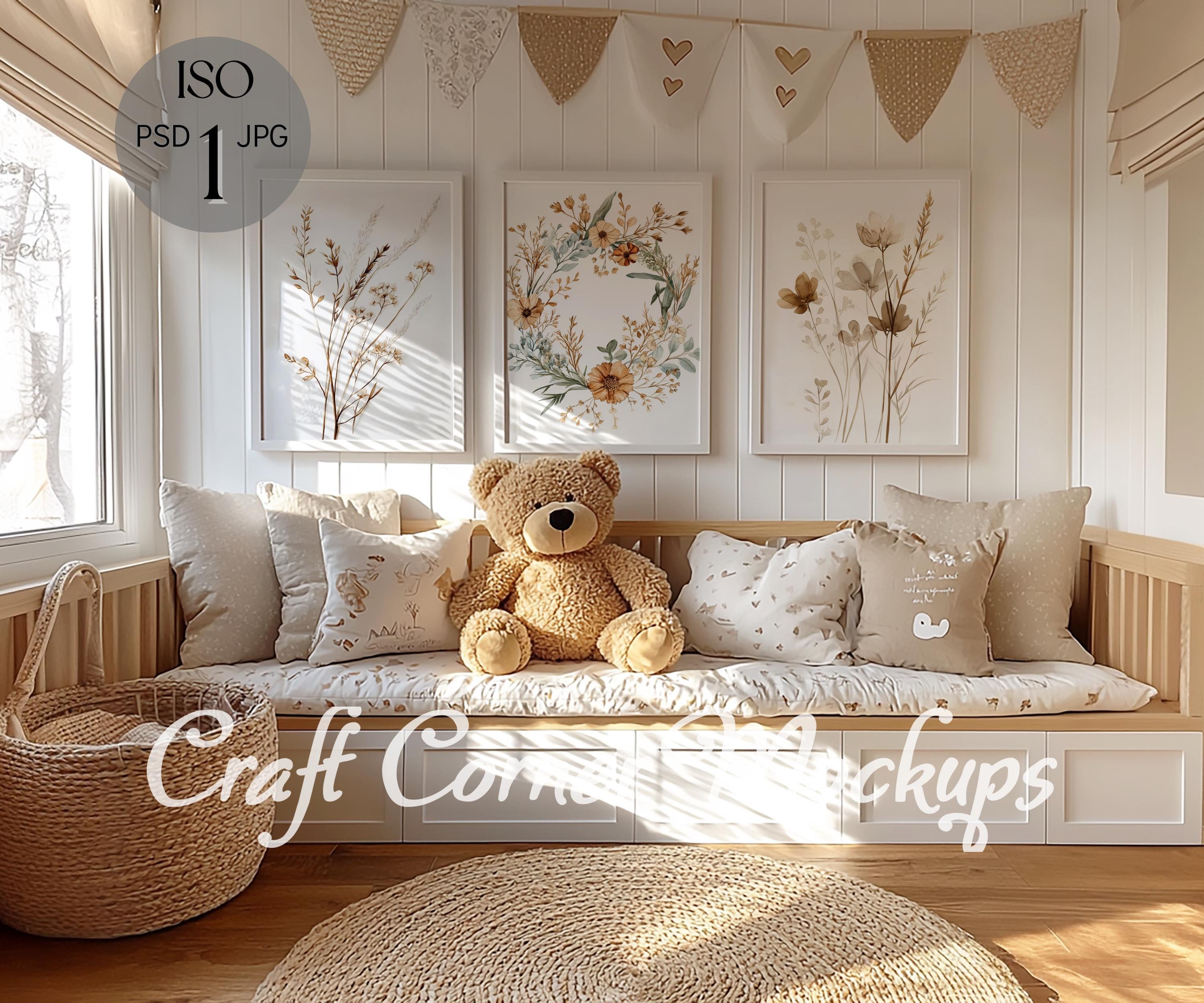Mockup di 3 cornici per cameretta dei bambini, Mockup di cornice neutra per sala giochi, Set di 3 cornici per cameretta dei bambini, Mockup di cornice