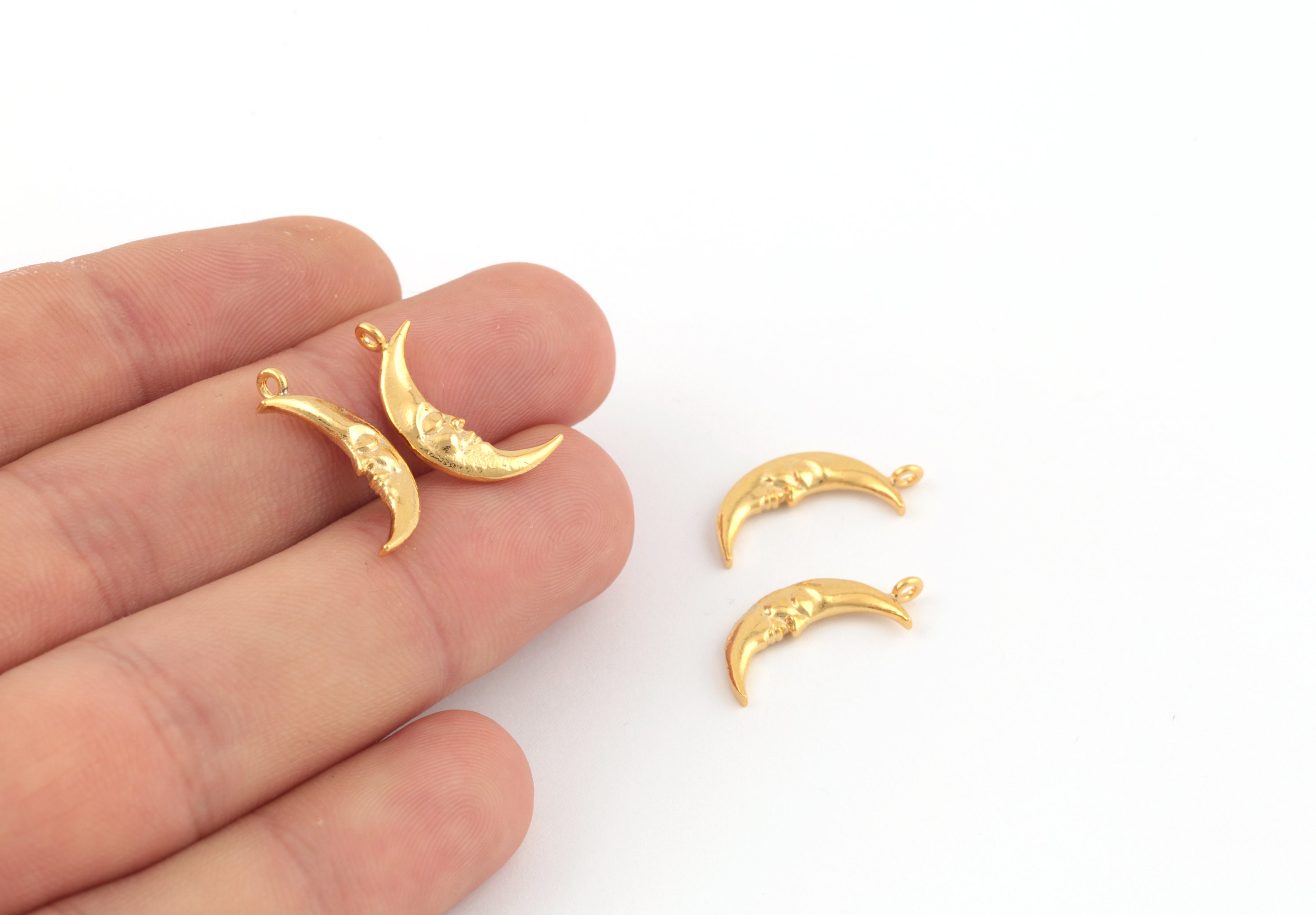 9x21mm Moon Face Charms, 24k Glo Gold Plated Necklace Pendant, Tiny moon Charms, Mini Moon Pendant, Tiny Moon Face Charms GLD-1106