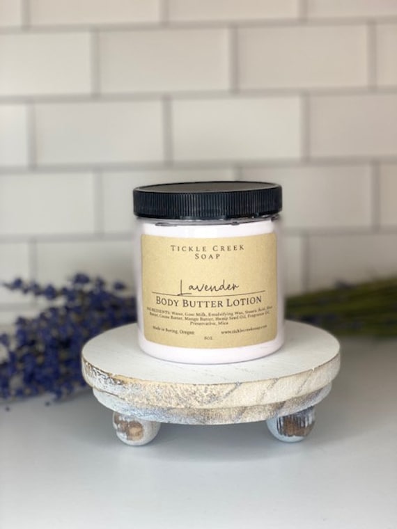Lozione per burro per il corpo al latte di capra alla lavanda Crema idratante Lozione fatta a mano Crema per il corpo Olio essenziale Lozione per burr
