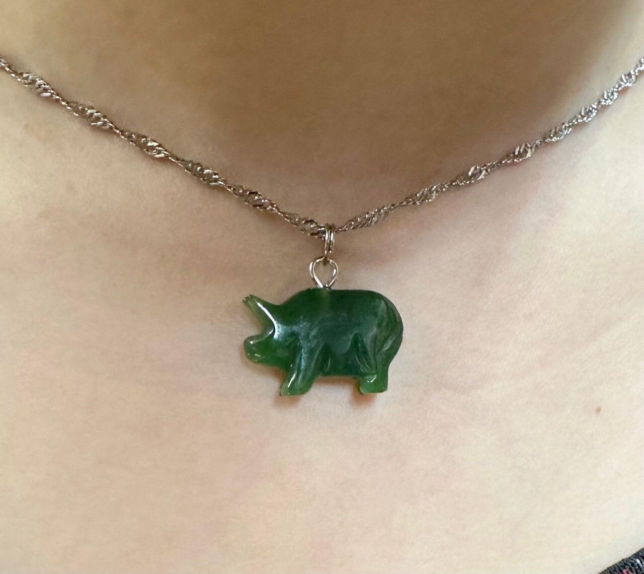 Collana con ciondolo a forma di maialino in giada nefrite canadese - Maiali - Giada verde - Ciondolo in giada