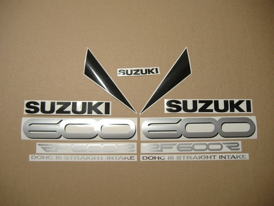 Suzuki RF600R 1995-1996 set completo di adesivi di ricambio, adesivi di restauro completo, riproduzione grafica, modello marchio 600 RF, replica logo