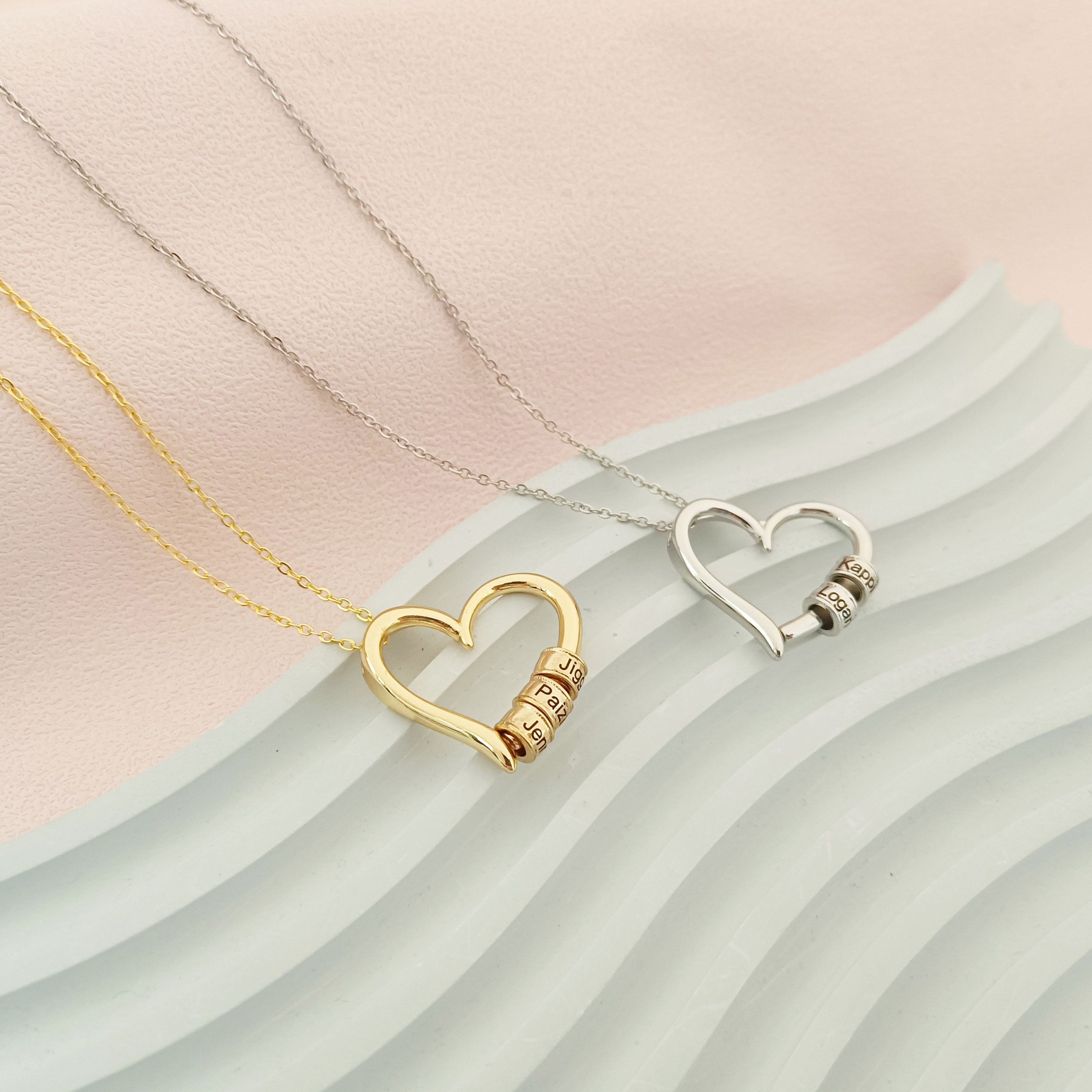 Collana personalizzata con nome di famiglia, collana con più nomi, collana con nome per bambini, collana con cuore personalizzato, regalo unico per la
