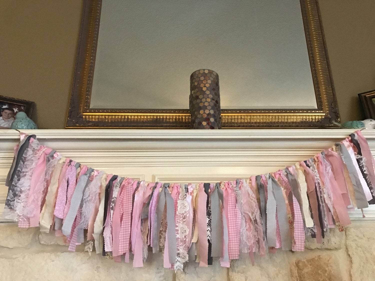 Striscione in pizzo rosa e tela grigia, ghirlanda di stracci, striscione per seggiolone per baby shower, striscione per foto di neonati, striscione pe