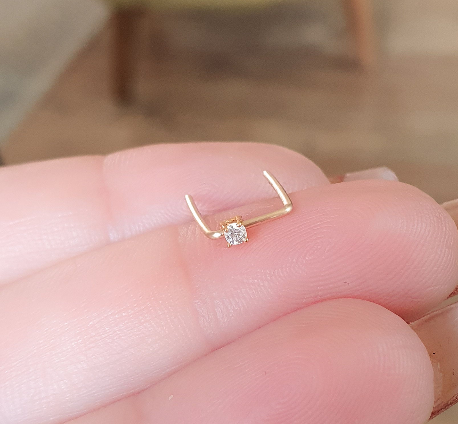 Orecchino a doppio piercing - Orecchino a doppio perno con diamanti - Orecchino a due fori - Orecchino a graffa con due piercing in oro, argento, oro