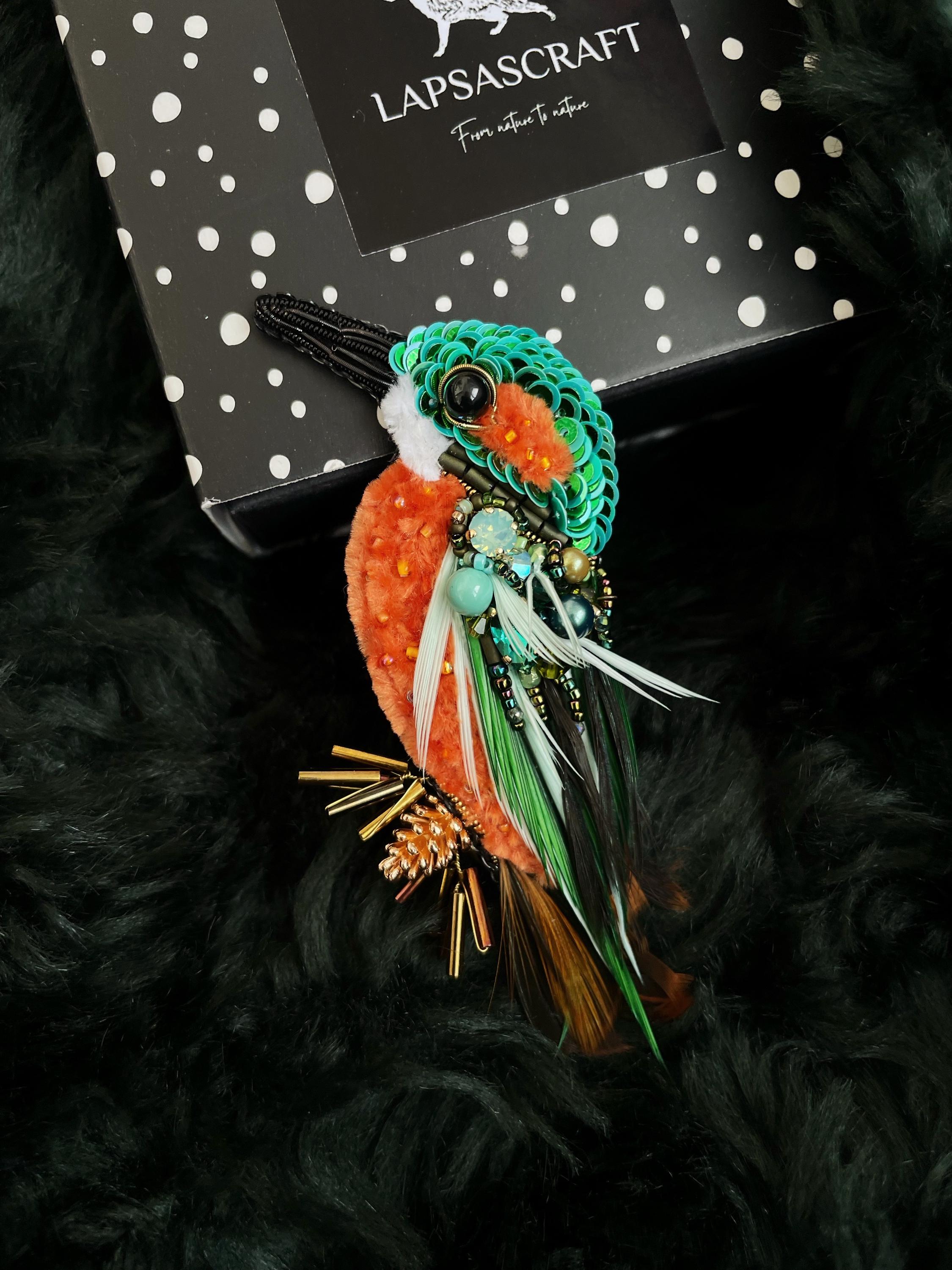 Spilla a forma di uccello, spilla a forma di piuma, spilla di cristallo, spilla sfusa, spilla da donna, spilla per donna, spilla moderna, spilla a for