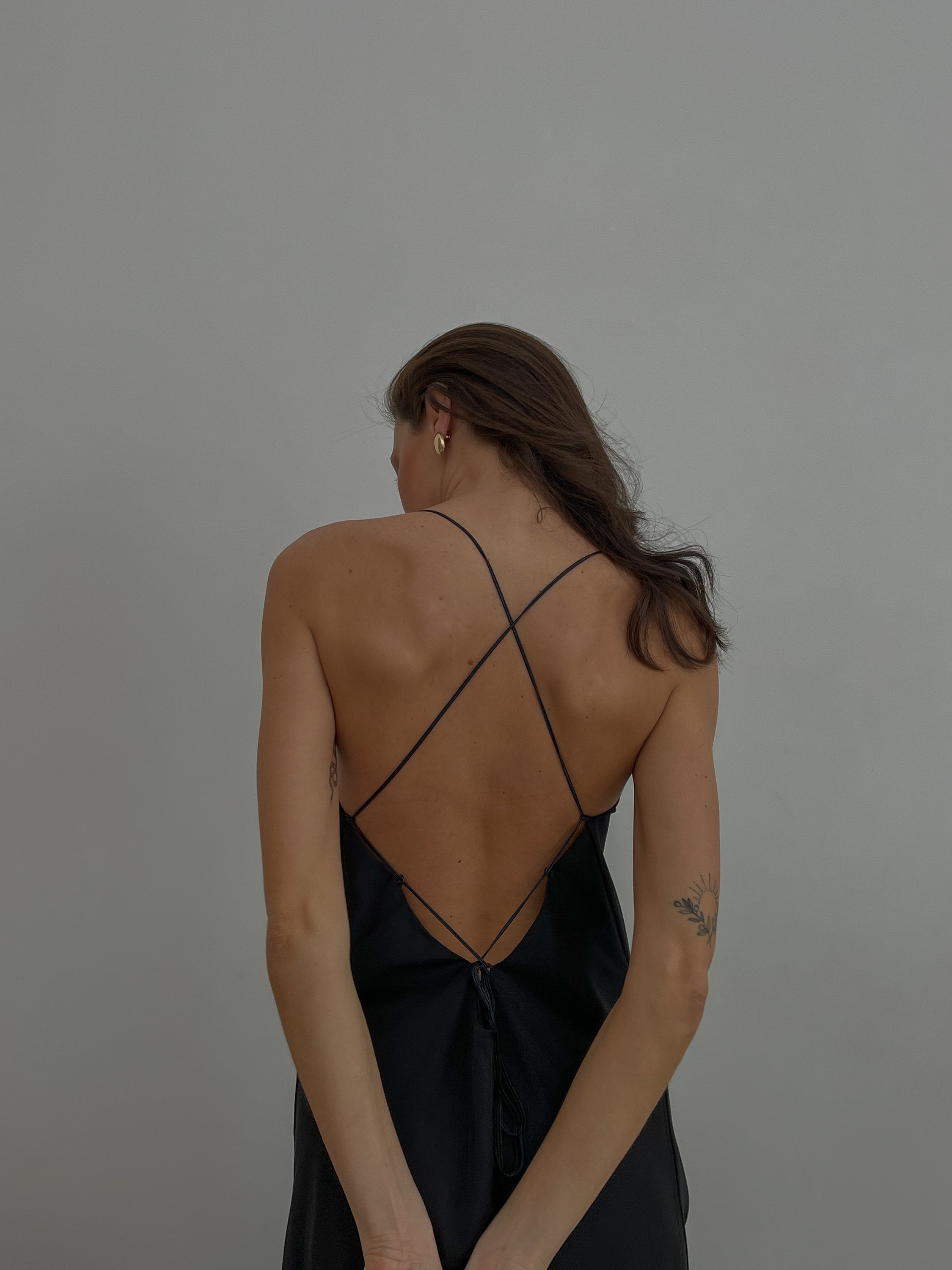 Abito nero con schiena scoperta / Abito senza schienale / Abito da sera / Abito nero / Abito da sera nero / Camicia da notte / Abito da ballo / Abito