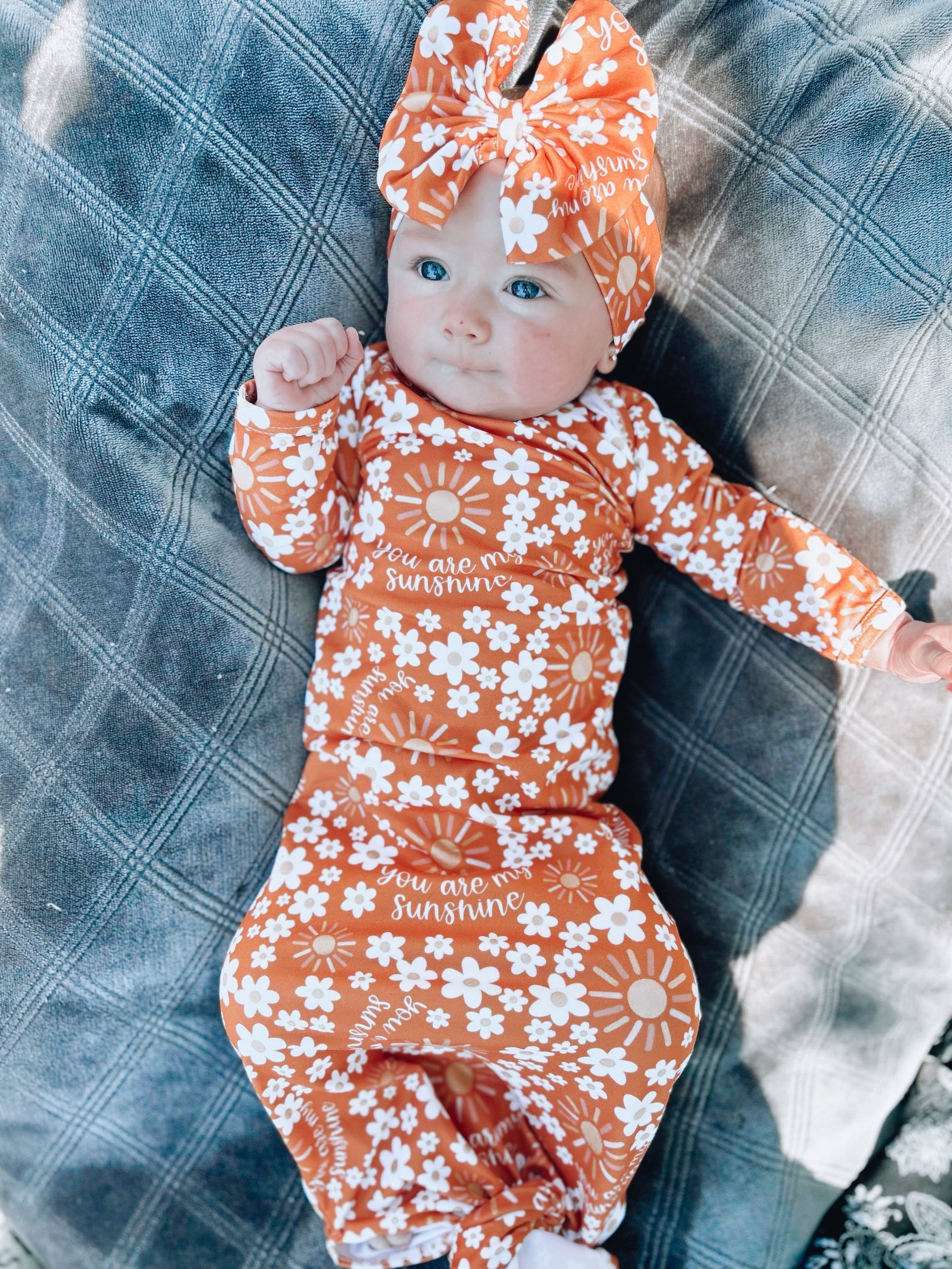 Abito da neonato, abito con volant, abito annodato, vestito per il ritorno a casa, regalo per baby shower, abito da neonato, abito da sole per bambina